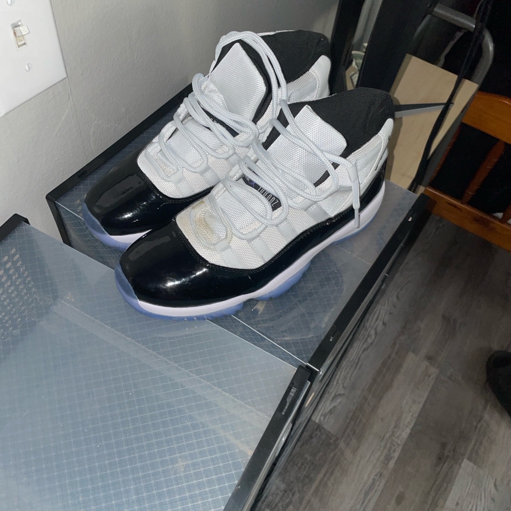 Jordan 11 Retro Concord (2018)
